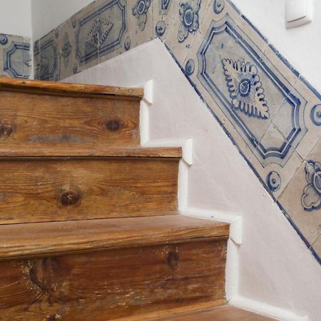 C3 Bairro Alto Cozy Romantic Loft In 18Th Century Building Лиссабон Экстерьер фото