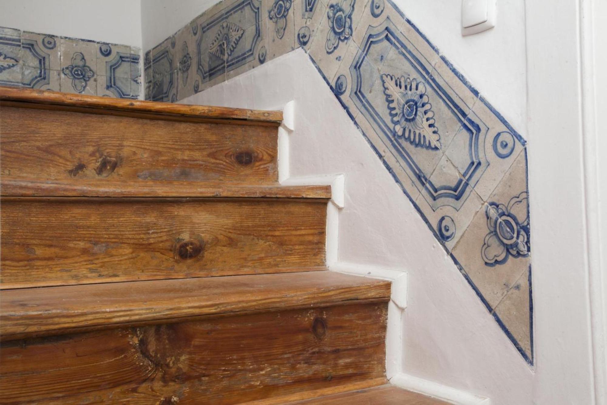 C3 Bairro Alto Cozy Romantic Loft In 18Th Century Building Лиссабон Экстерьер фото